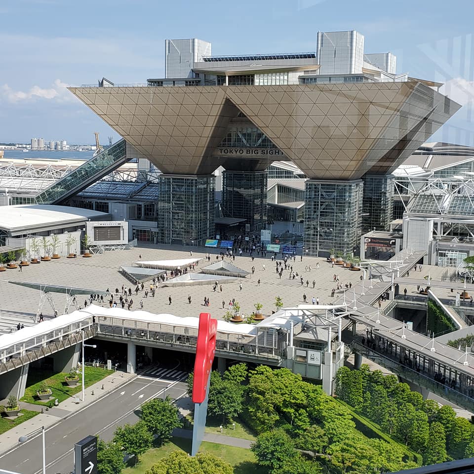 ホームページを移動しました